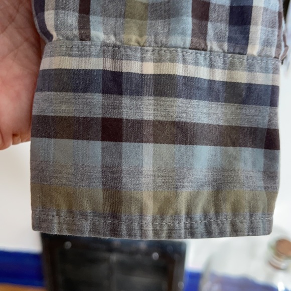 Columbia plaid Button Down Men’s Small - Picture 5 of 13